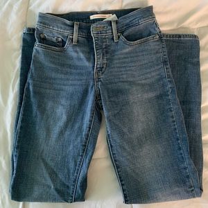 Levi’s 314 Shaping Straight Jeans